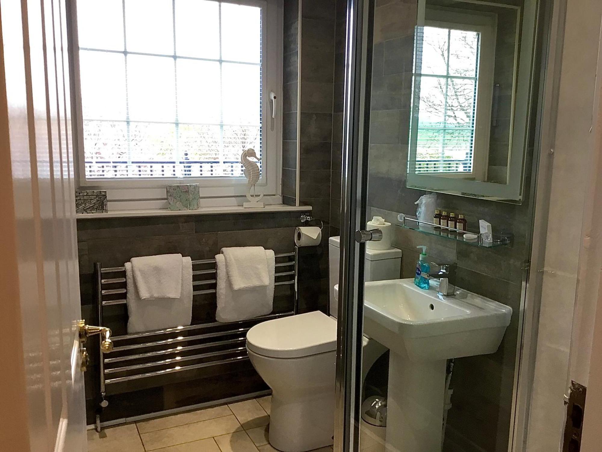 Westlea Guest House Алнмут Номер фото